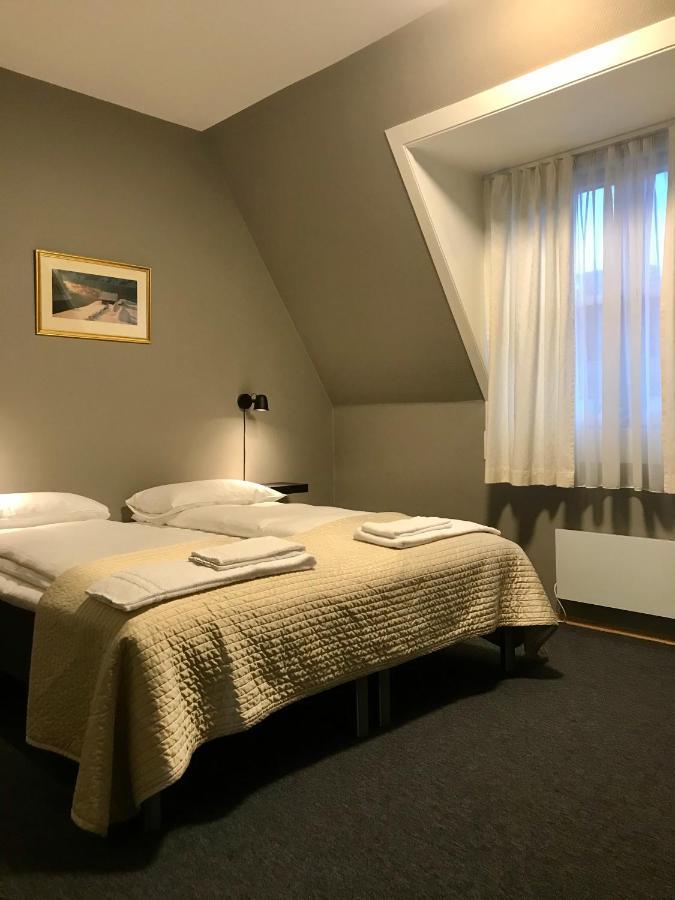 Henriks Hotell Skien Exterior foto