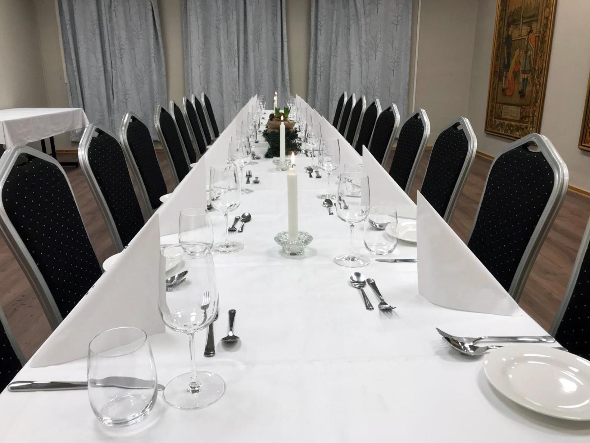 Henriks Hotell Skien Exterior foto