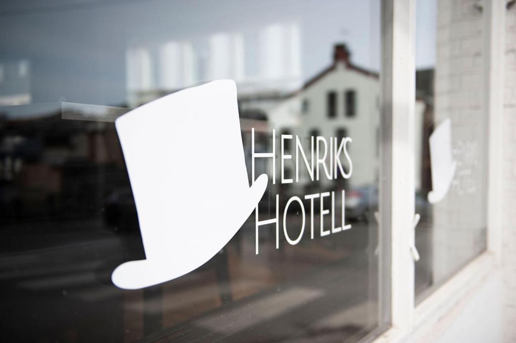 Henriks Hotell Skien Exterior foto